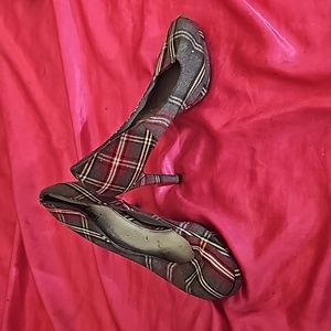 Slightly worn Plaid printedheal..